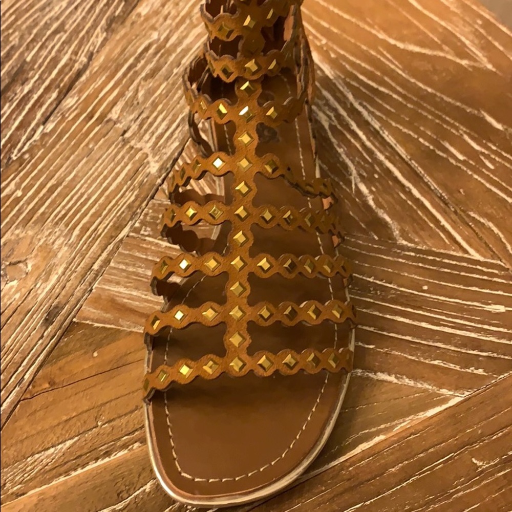 Carlos Santana Simi gladiator sandal